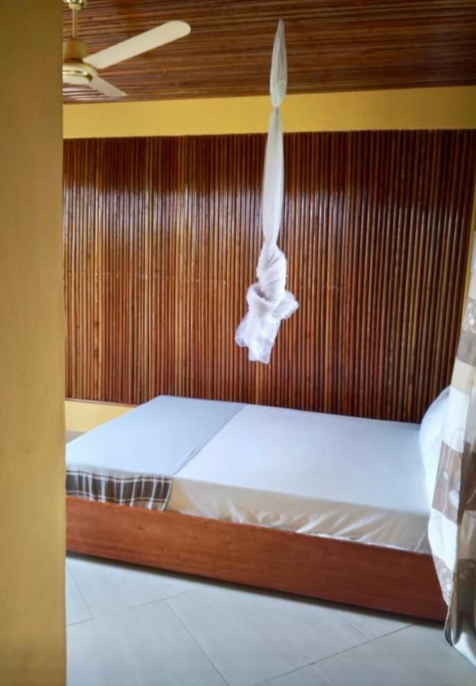 Busua Serenity Haven Lodge מראה חיצוני תמונה